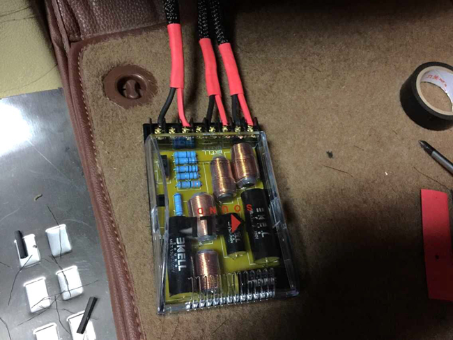 音乐随身享 车改坊哈尔滨店丰田霸道改装美国霸