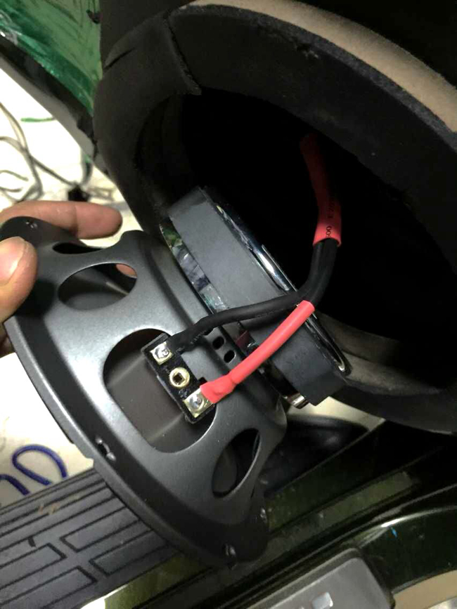 音乐随身享 车改坊哈尔滨店丰田霸道改装美国霸