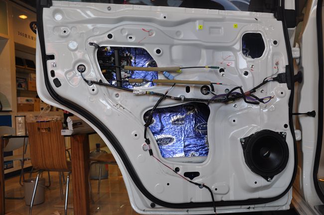 品车趣生活 北京集结车尚丰田陆巡5700改装德国