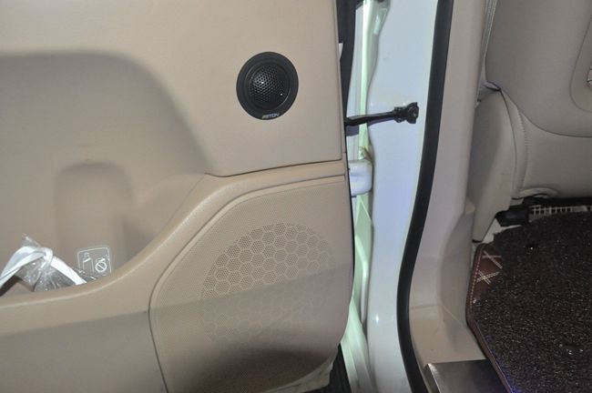 品车趣生活 北京集结车尚丰田陆巡5700改装德国