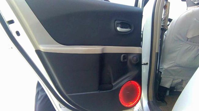 坠入凡间的精灵 阿克苏新美鹰丰田雅力士改装