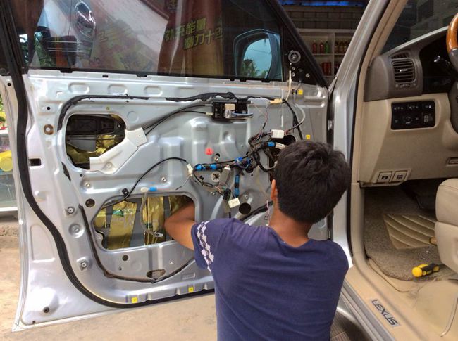 一招制胜 景洪俊昌荣雷克萨斯凌志LX470改装美国