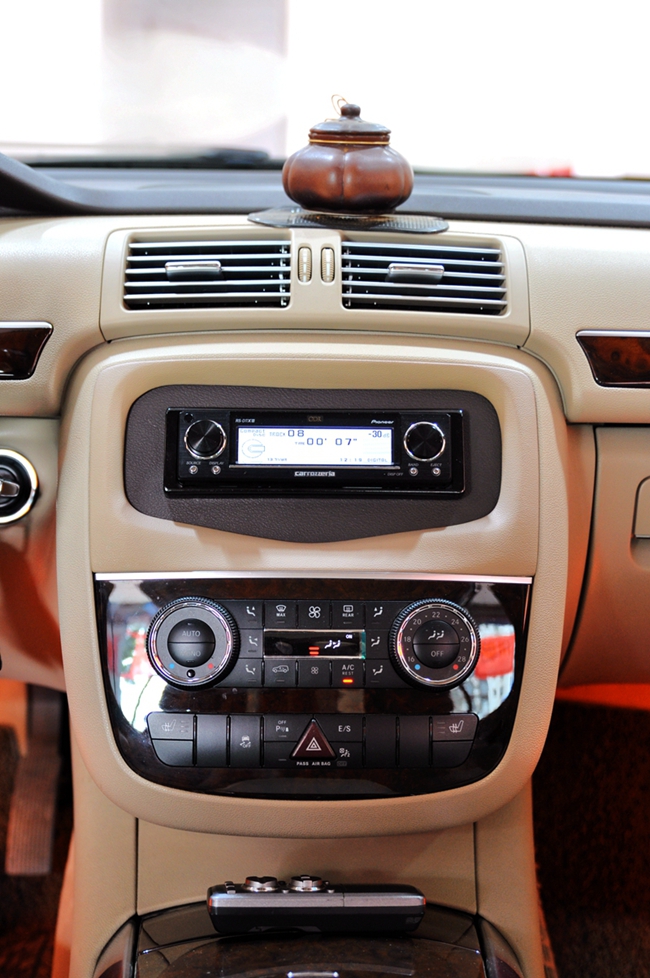 王者气度 车改坊（番禺店）奔驰R300改装Hybrid A