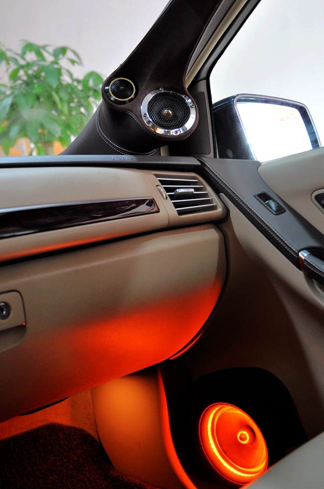 王者气度 车改坊（番禺店）奔驰R300改装Hybrid A