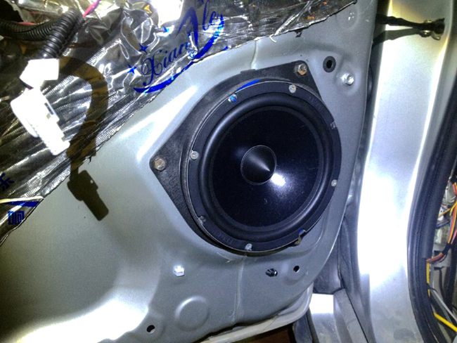 简改换出新花样 车改坊汕头店丰田RAV4改装美国霸