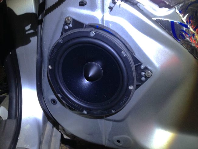 简改换出新花样 车改坊汕头店丰田RAV4改装美国霸