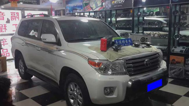 轻换装重享受 新疆车佳坊兰德酷路泽改装TEC和霸