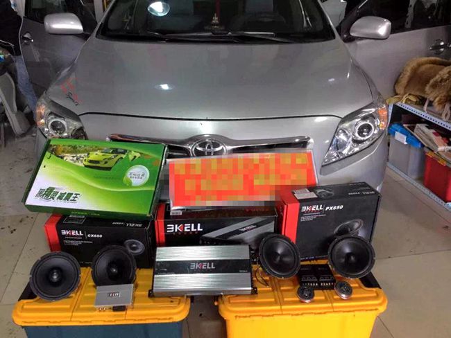 音质轻升级 新疆车佳坊丰田卡罗拉改装美国霸克