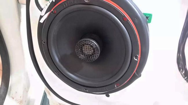 选人所选 新疆车佳坊兰德酷路泽改装美国霸克音