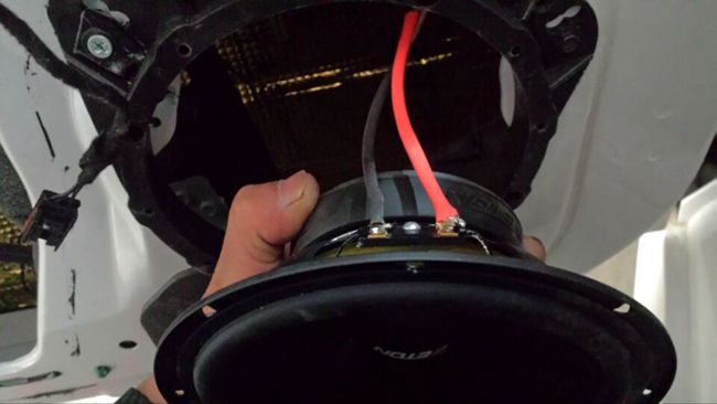 简改好音质 兰州诺申福特福克斯改装ETON和霸克音