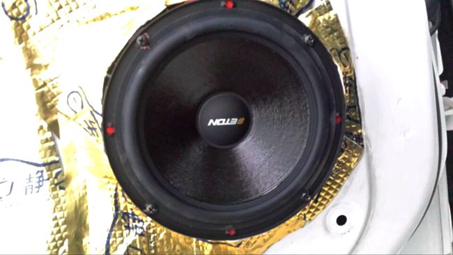 简改好音质 兰州诺申福特福克斯改装ETON和霸克音