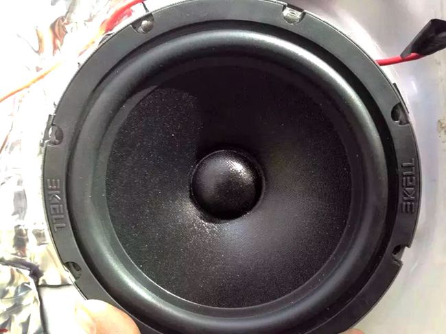 大热小升级 新疆车佳坊起亚智跑改装美国霸克音