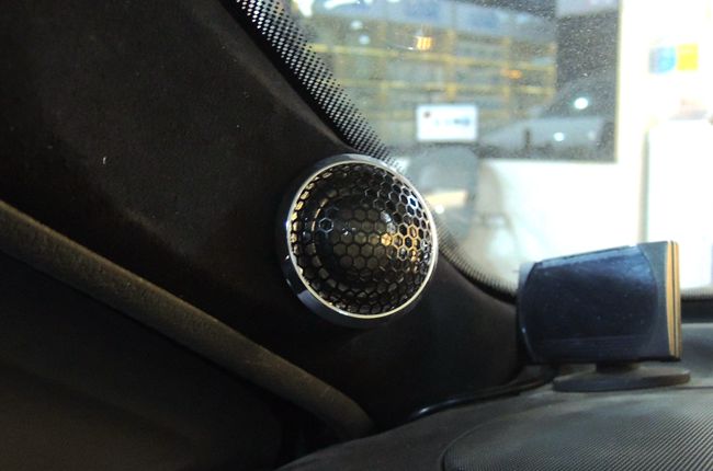 音乐独具品味 太原美声大众桑塔纳改装美国霸克