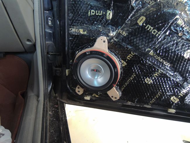 音乐独具品味 太原美声大众桑塔纳改装美国霸克