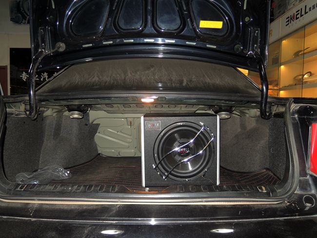 音乐独具品味 太原美声大众桑塔纳改装美国霸克