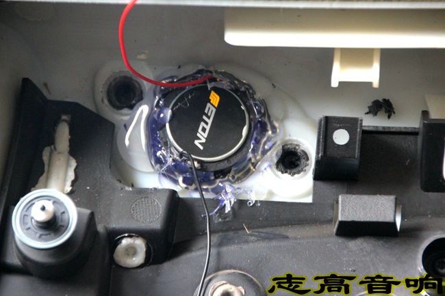 音乐无死角 呼市志高大众迈腾改装ETON和ARC音响