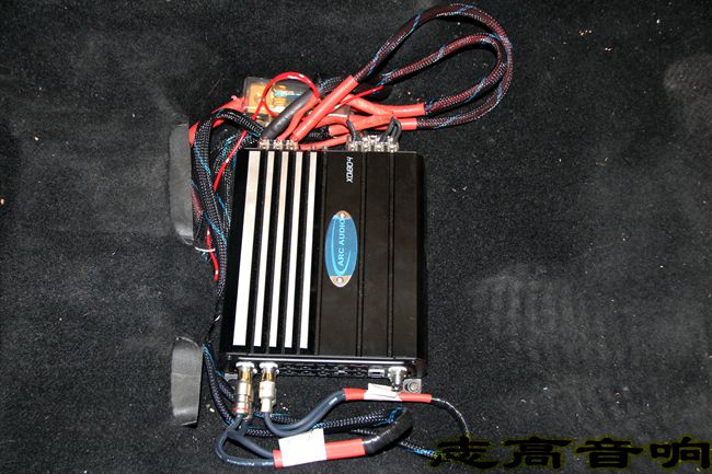 音乐无死角 呼市志高大众迈腾改装ETON和ARC音响