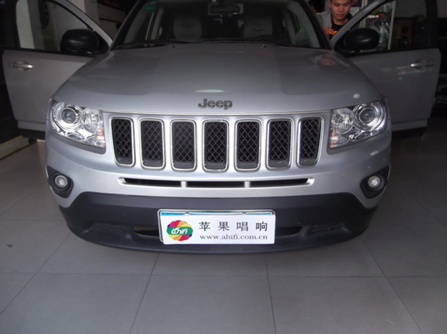 一套喇叭的满足 大连苹果唱响吉普指南者改装德