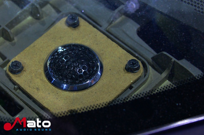 无损升级音质 广州帝锐日产天籁改装美国霸克音