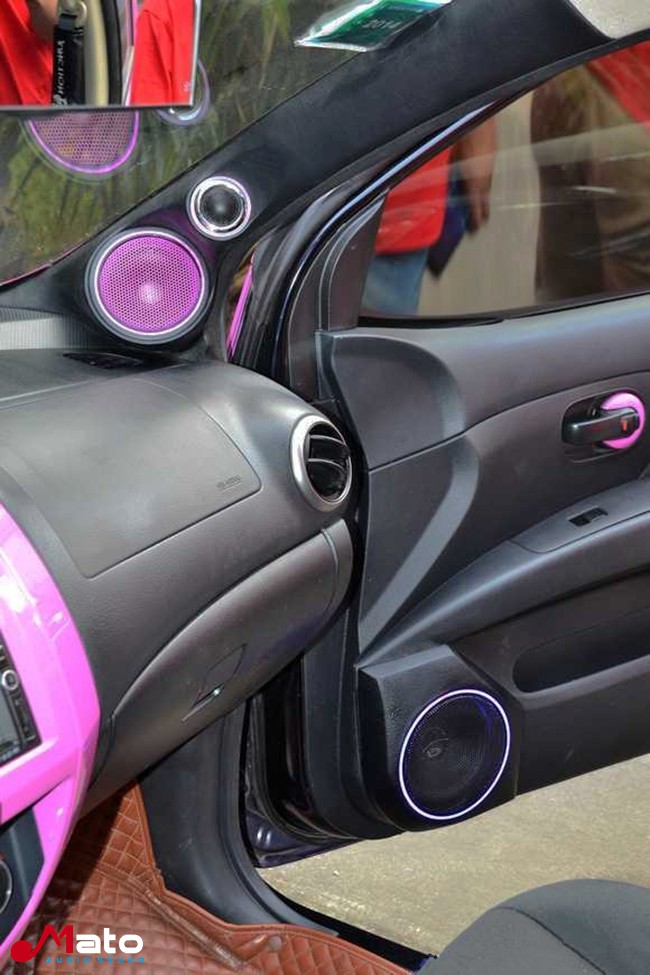 小资之声 精英之势 佛山车改坊日产骊威改装意大