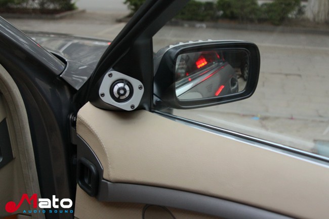 柳州丽声音乐宝马760改装德国ETON汽车音响