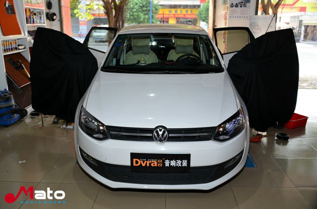 美式音韵 广州帝锐大众POLO改装美国霸克音响