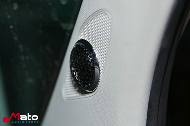 美式音韵 广州帝锐大众POLO改装美国霸克音响