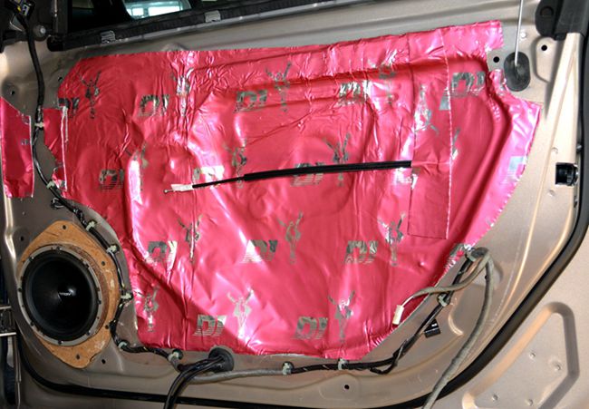 欢乐音乐颂 沈阳易阳别克君威改装ETON和霸克音响