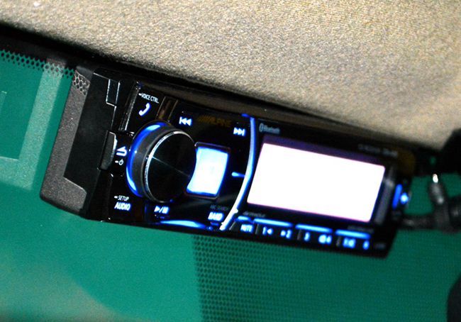 畅享音乐非凡 沈阳易阳兰德酷路泽改装ETON和AR