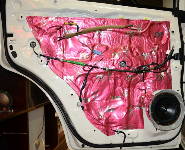 畅享音乐非凡 沈阳易阳兰德酷路泽改装ETON和AR