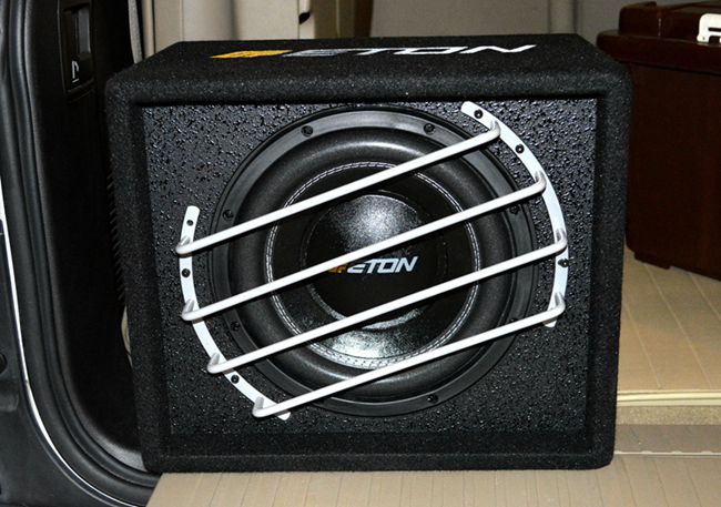 畅享音乐非凡 沈阳易阳兰德酷路泽改装ETON和AR