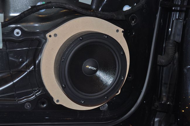 非凡英姿激情绽放 集结车尚奥迪A6改装德国ETON音