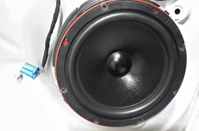 能量齐聚奏新声 新疆车佳坊大众速腾改装美国霸