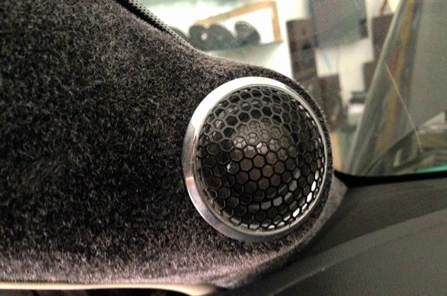 乐随你想 周口大师雪铁龙C5改装美国霸克音响