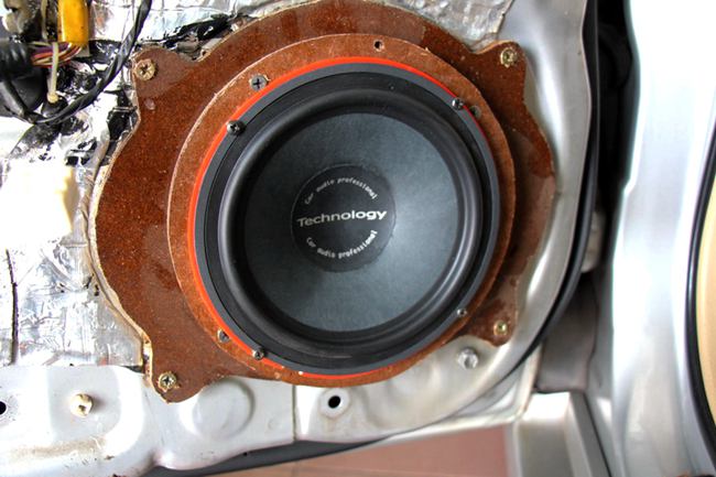 岁月流金 虎门道声丰田锐志改装意大利TEC音响