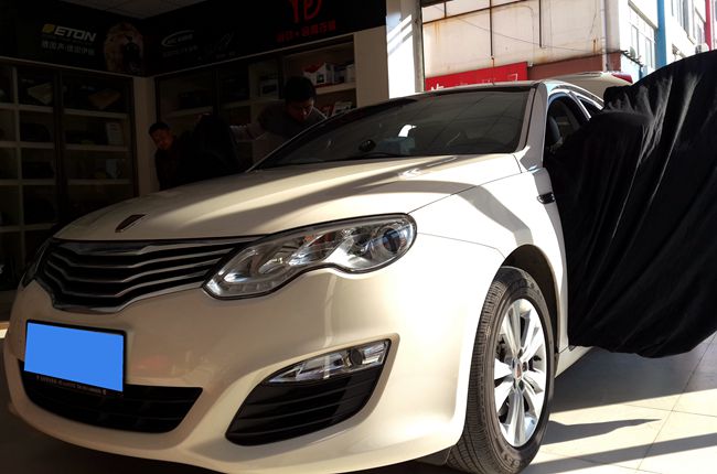 静谧中享受 合肥音动荣威550改装美国霸克音响