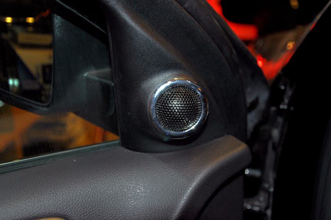 品质声大反转 集结车尚吉普大切诺基改装意大利