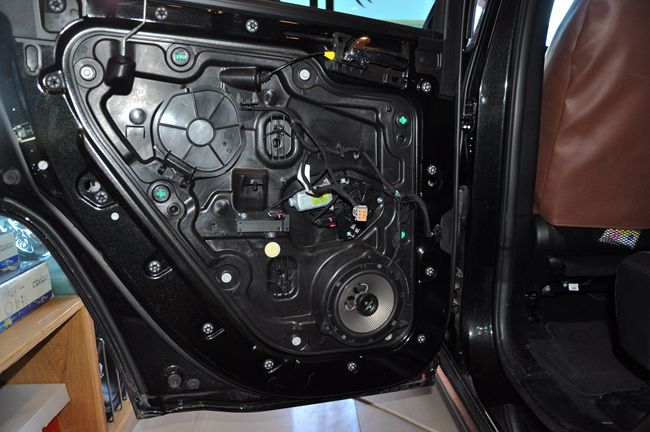 品质声大反转 集结车尚吉普大切诺基改装意大利