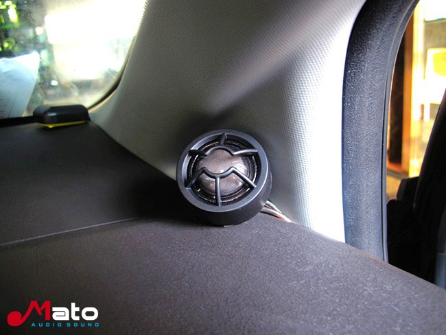 改装细节之处取胜 广州极速音响本田思域改装霸