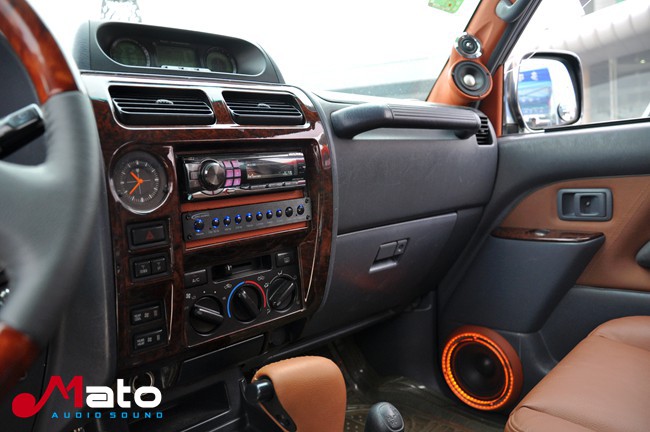 音乐的战争之王 深圳琪星隆丰田霸道改装霸克音