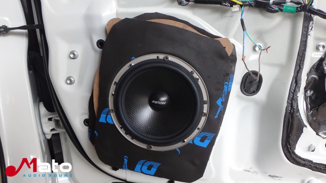 简改怡情 海口小朱丰田凯美瑞简改德国ETON音响