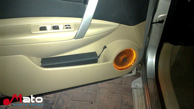 东莞音乐之声日产逍客改装TEC和ARC音响