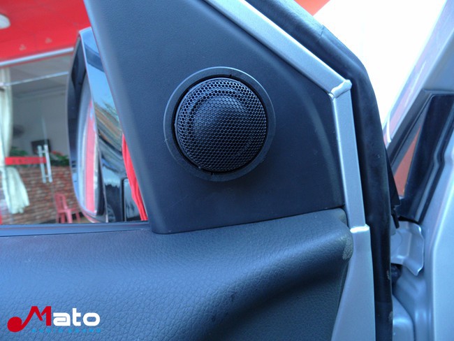  娄底车声缘哈弗H6改装ETON和霸克音响