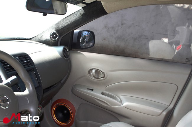 音乐的精神需求 日产阳光改装全套美国霸克音响