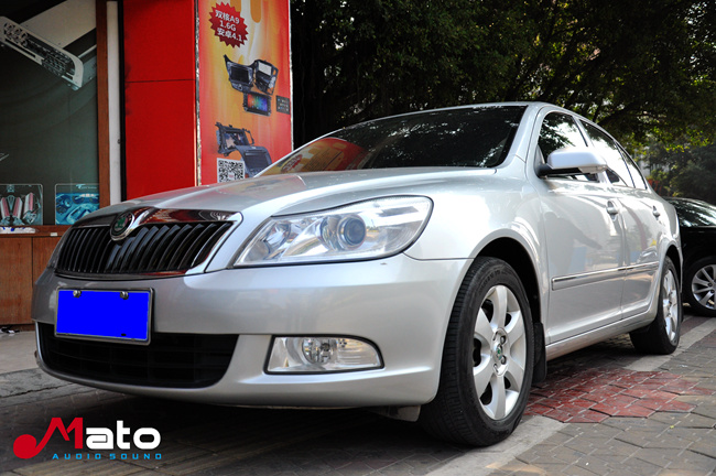 佛山百佳斯柯达明锐改装意大利TEC和美国ARC音响 