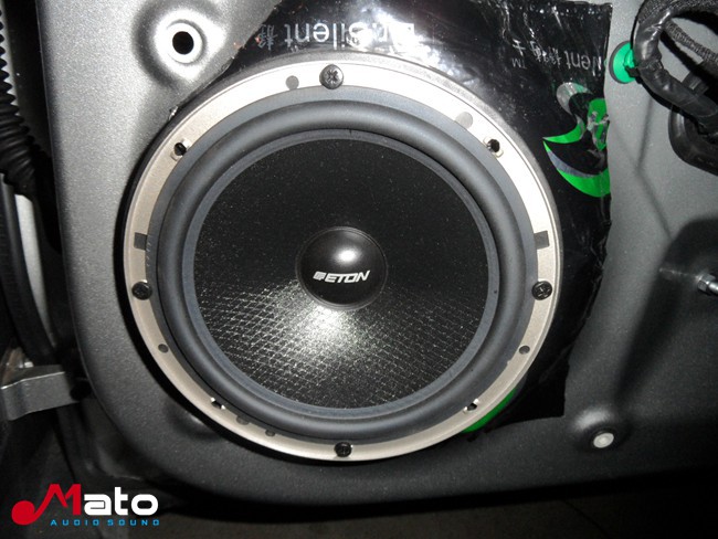 娄底车声缘大众速腾改装ETON和霸克音响