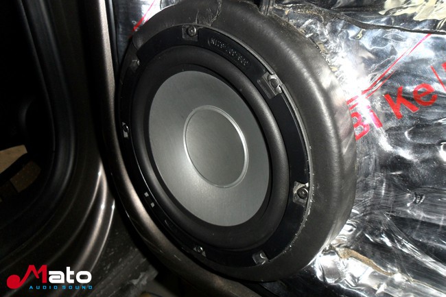 新疆车佳坊大众迈腾改装霸克和ETON音响