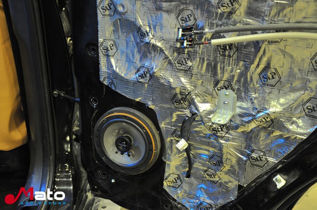 雨后清新之感 集结车尚起亚智跑改装TEC和ARC音响