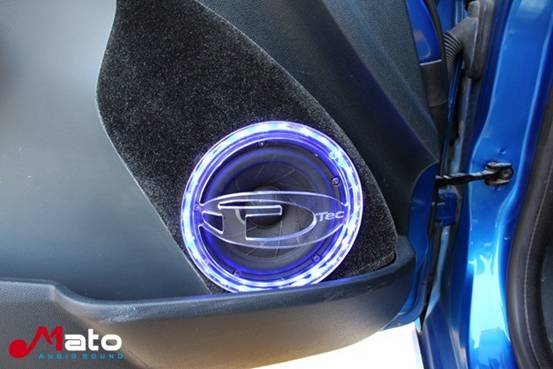 聆听科技的未来 厦门音乐车坊福特嘉年华改装