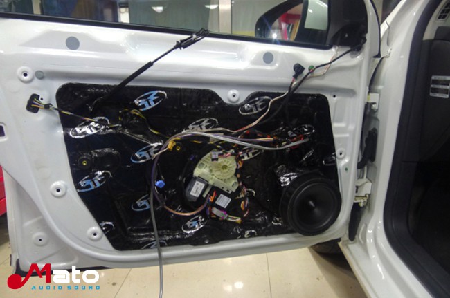 千度影音大众高尔夫6改装美国霸克音响